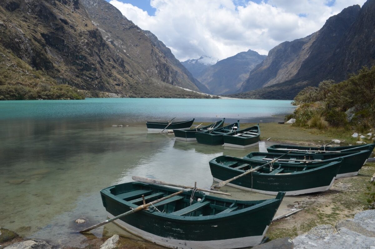 Llanganuco Lakes day hike