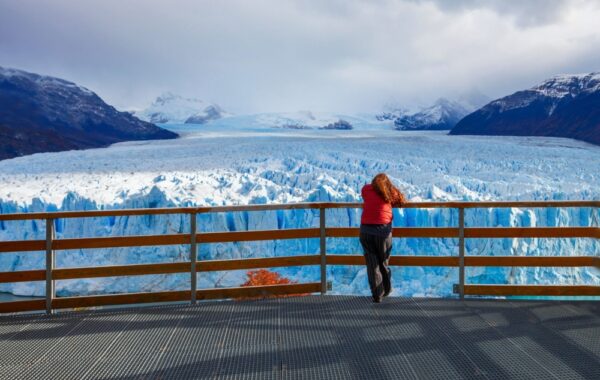 Admire Perito Moreno glacier