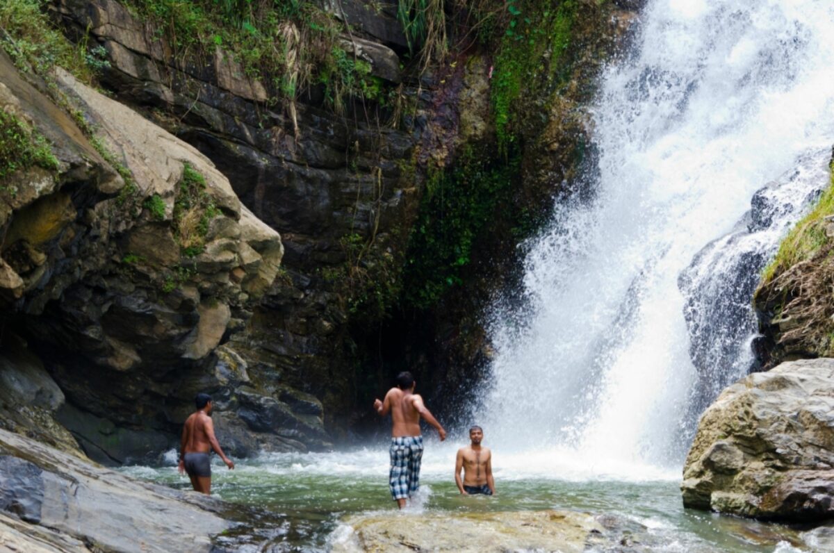 031 Sri Lanka Ravana Waterfalls