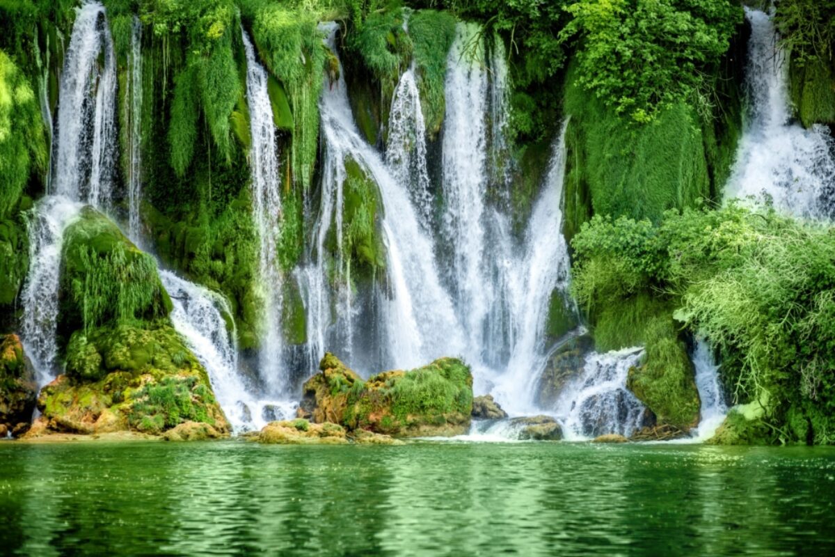 Bosnia Kravice waterfalls2