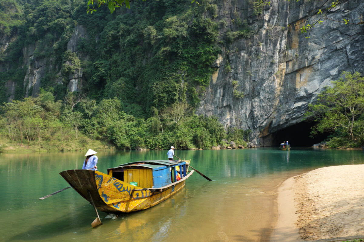Vietnam_Phong-Nha Caves
