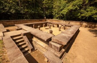 Explore the Ritigala ruins