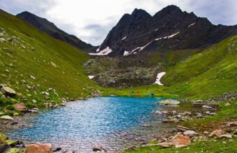 Udziro Lake trek