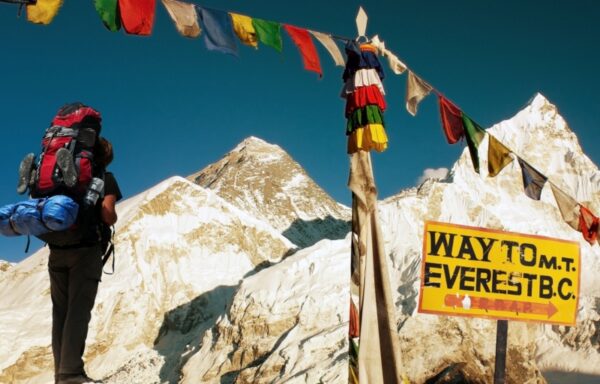 Everest Base Camp trek with Gokyo Lakes