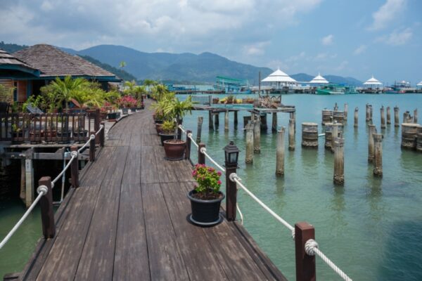 Island hopping the eastern Gulf of Thailand