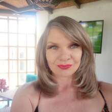 Claire Dean