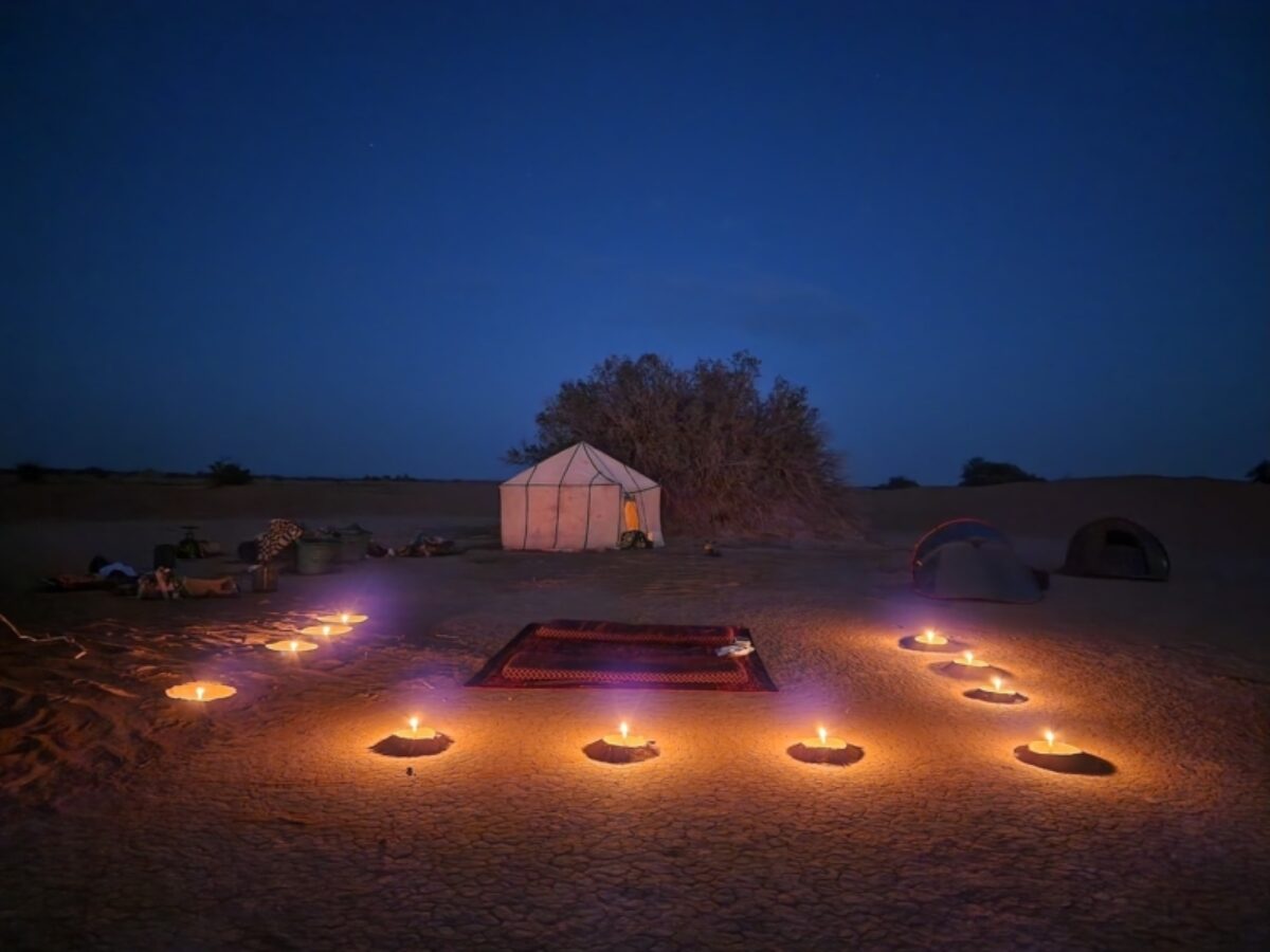 Mobile desert camps