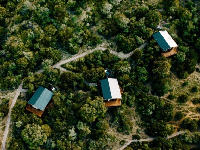 Barefoot Addo Elephant Lodge
