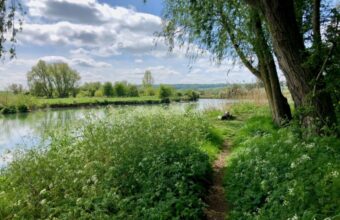 The Thames Path from Source to London
