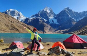 Huayhuash 6-Day Trek – Essential Andes Adventure